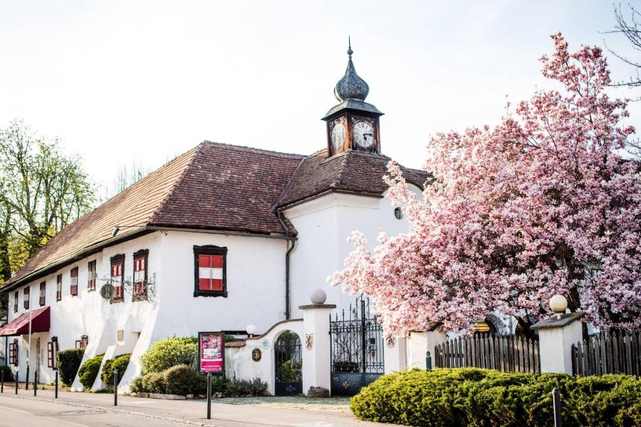 Hotel Schloss Leonstain Portschach am Woerthersee Exterior foto